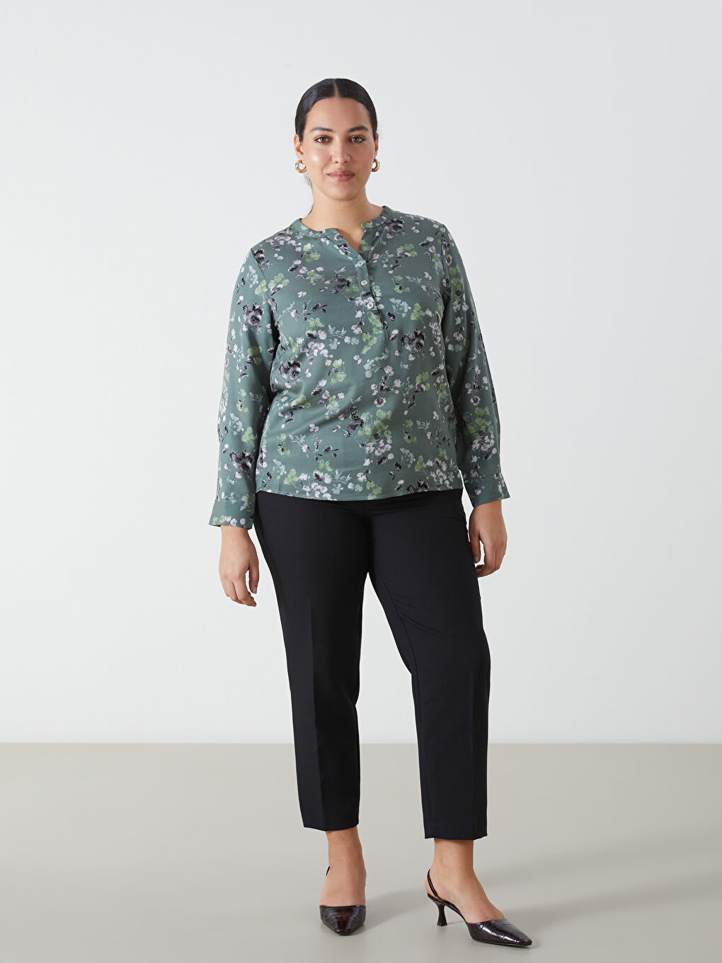 LCW Grace Notch Neck Patterned Women's Blouse -W4DD81Z8-LRR