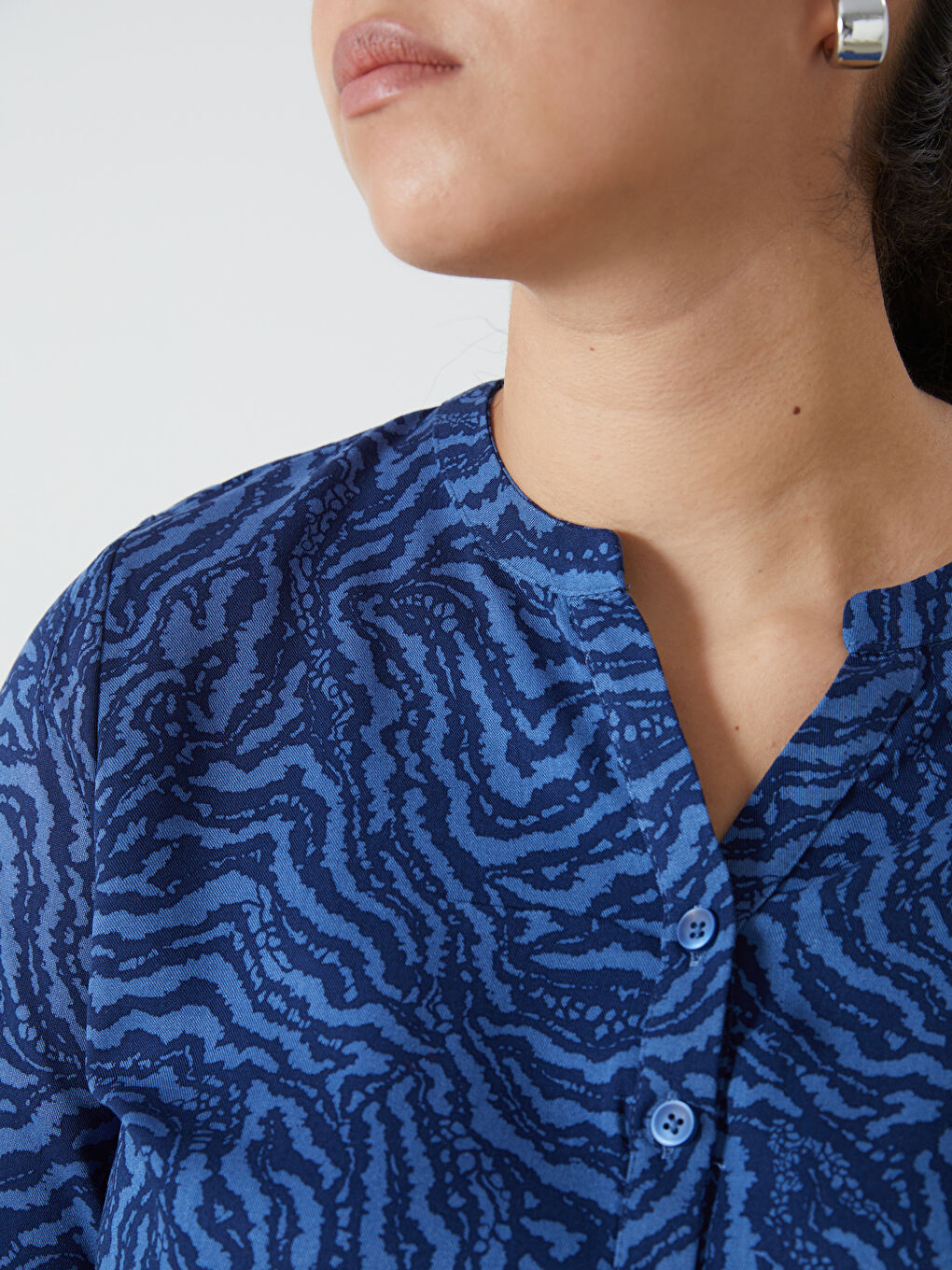 LCW Grace Notch Neck Patterned Women's Blouse -W4DD81Z8-LSJ