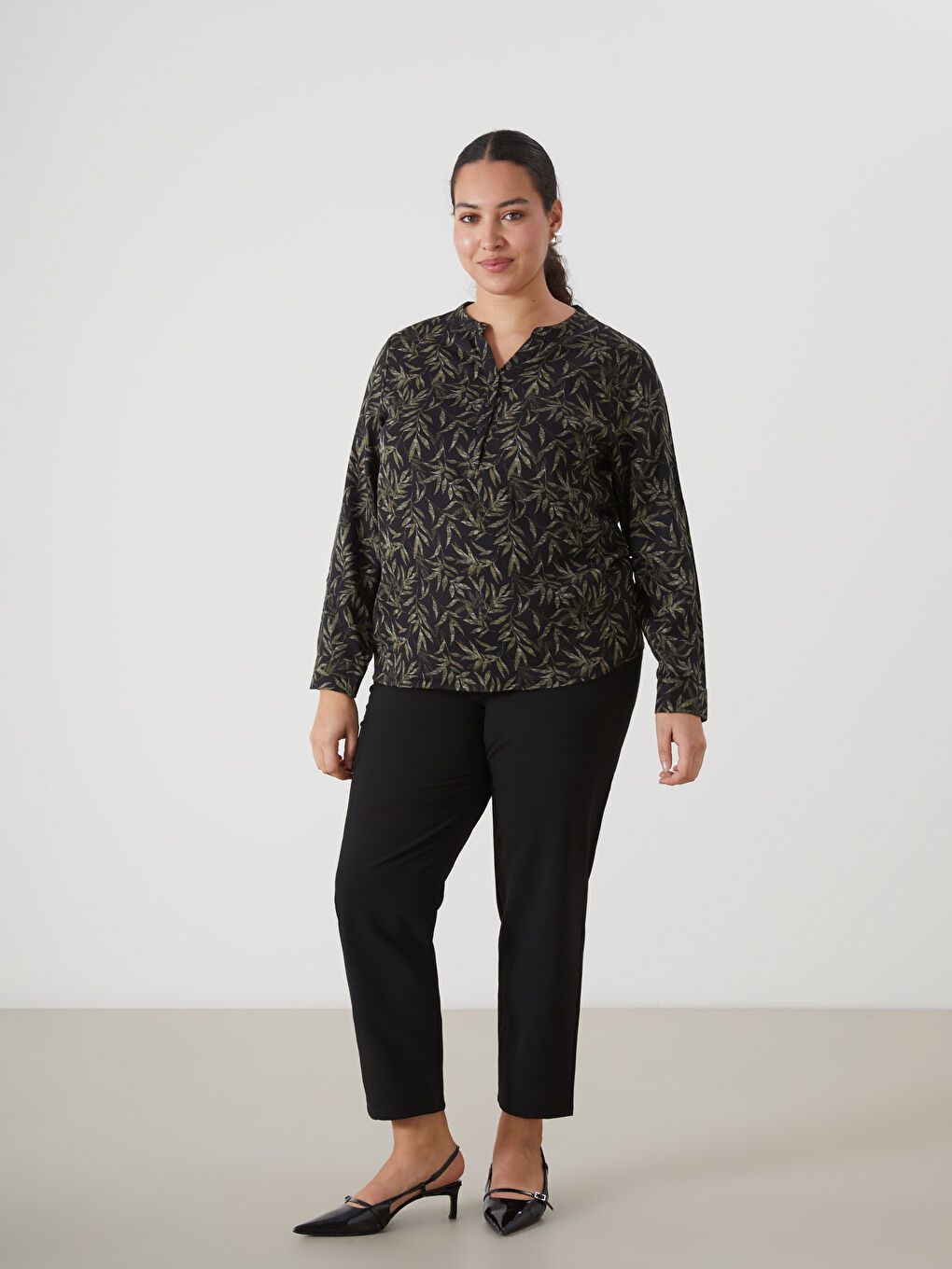 LCW Grace Notch Neck Patterned Women's Blouse -W4DD81Z8-LS6
