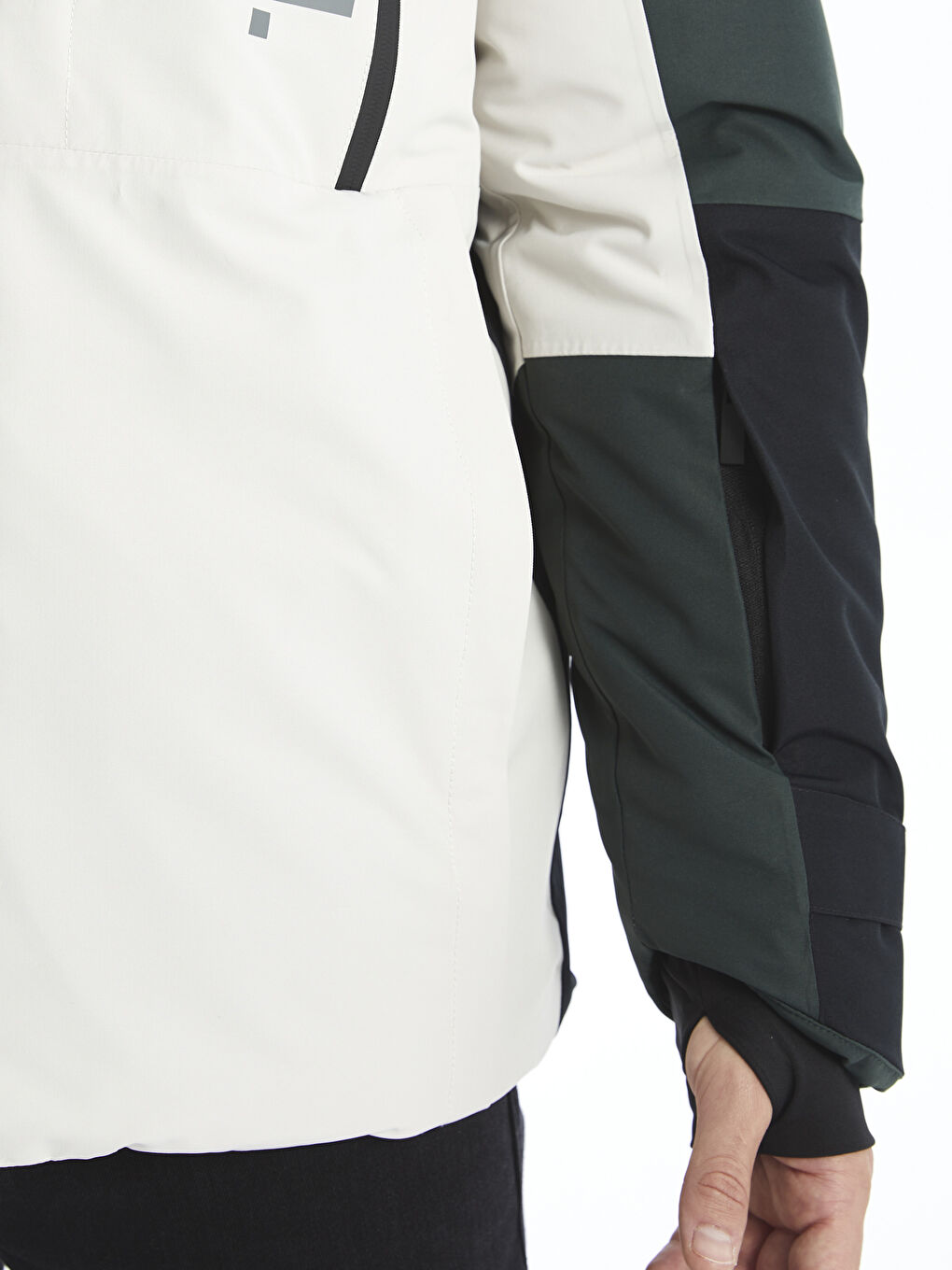 Siyah Standart Kalıp Kapüşonlu Erkek Kayak Montu-2