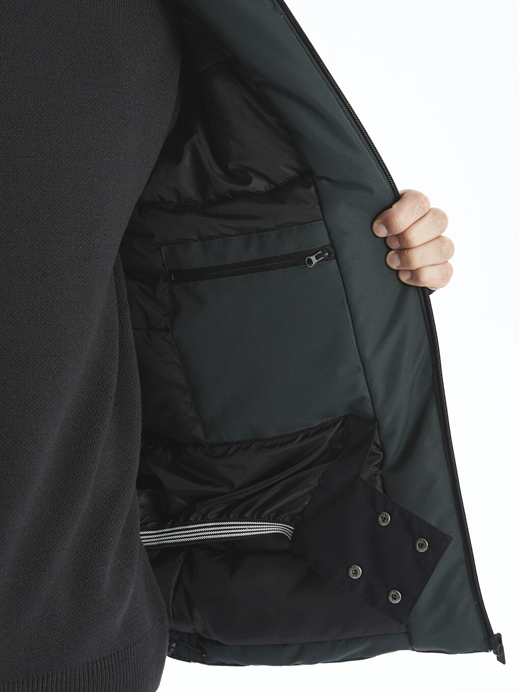 Siyah Standart Kalıp Kapüşonlu Erkek Kayak Montu-5