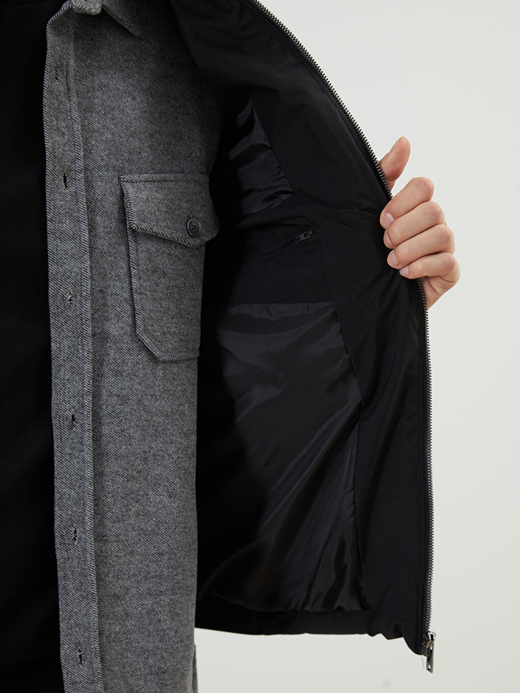 Siyah Standart Kalıp Dik Yaka Erkek Şişme Mont-3