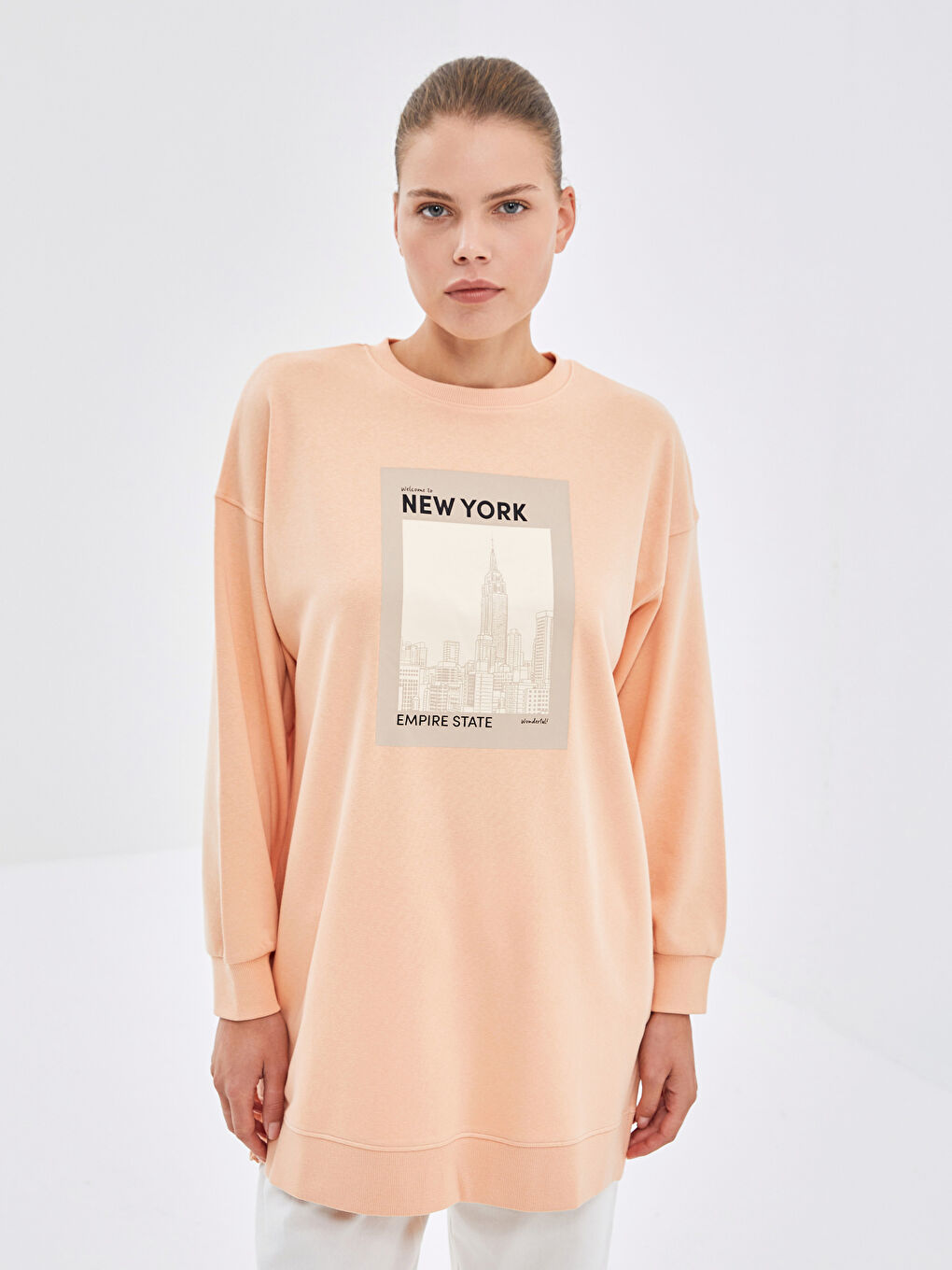 LCW Modest Crew Neck New York Printed Women's Sweatshirt Tunic -W4DG37Z8-GAM