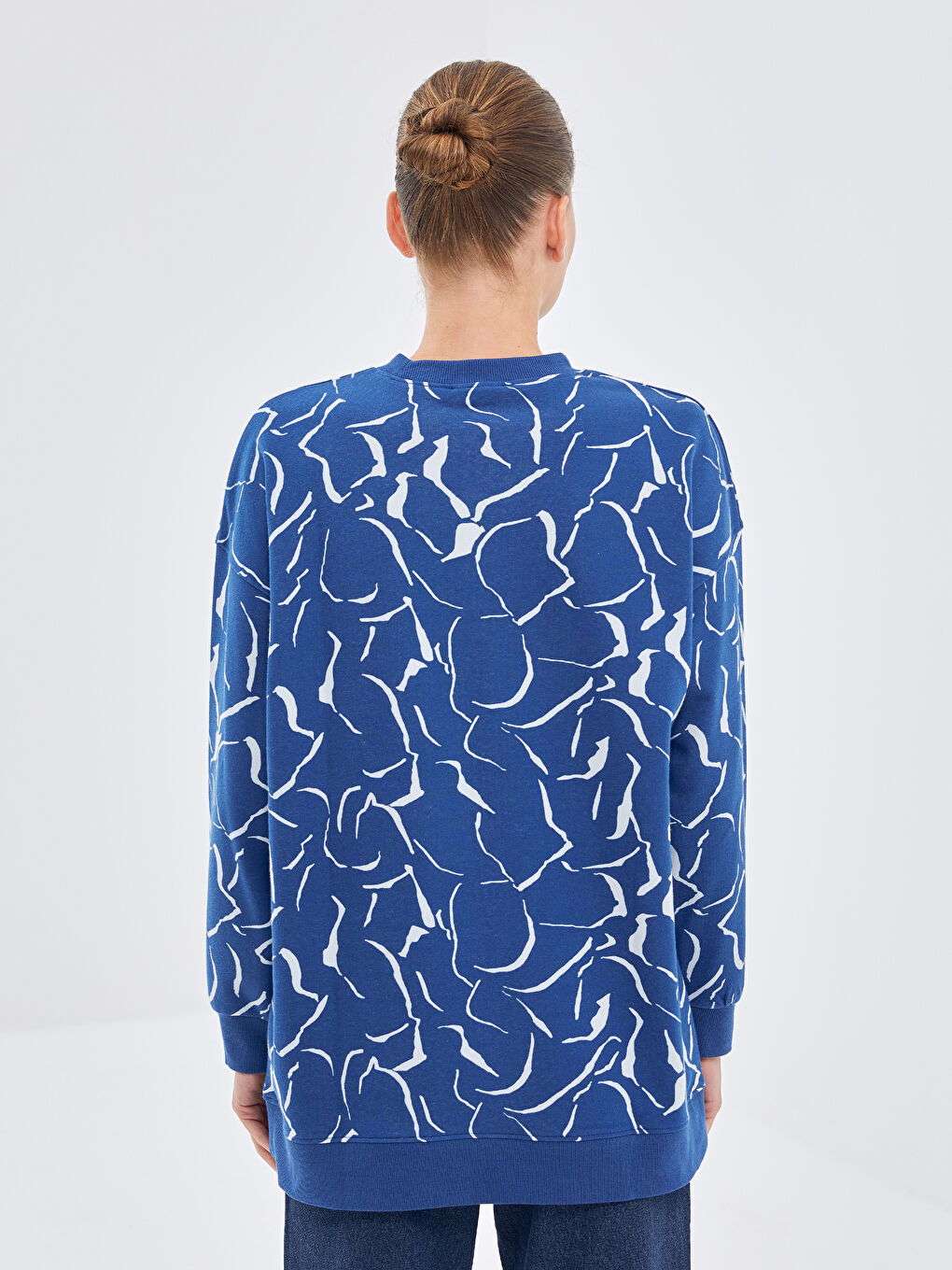 LCW Modest Bisiklet Yaka Desenli Kadın Sweatshirt Tunik -W4DG81Z8-LSJ