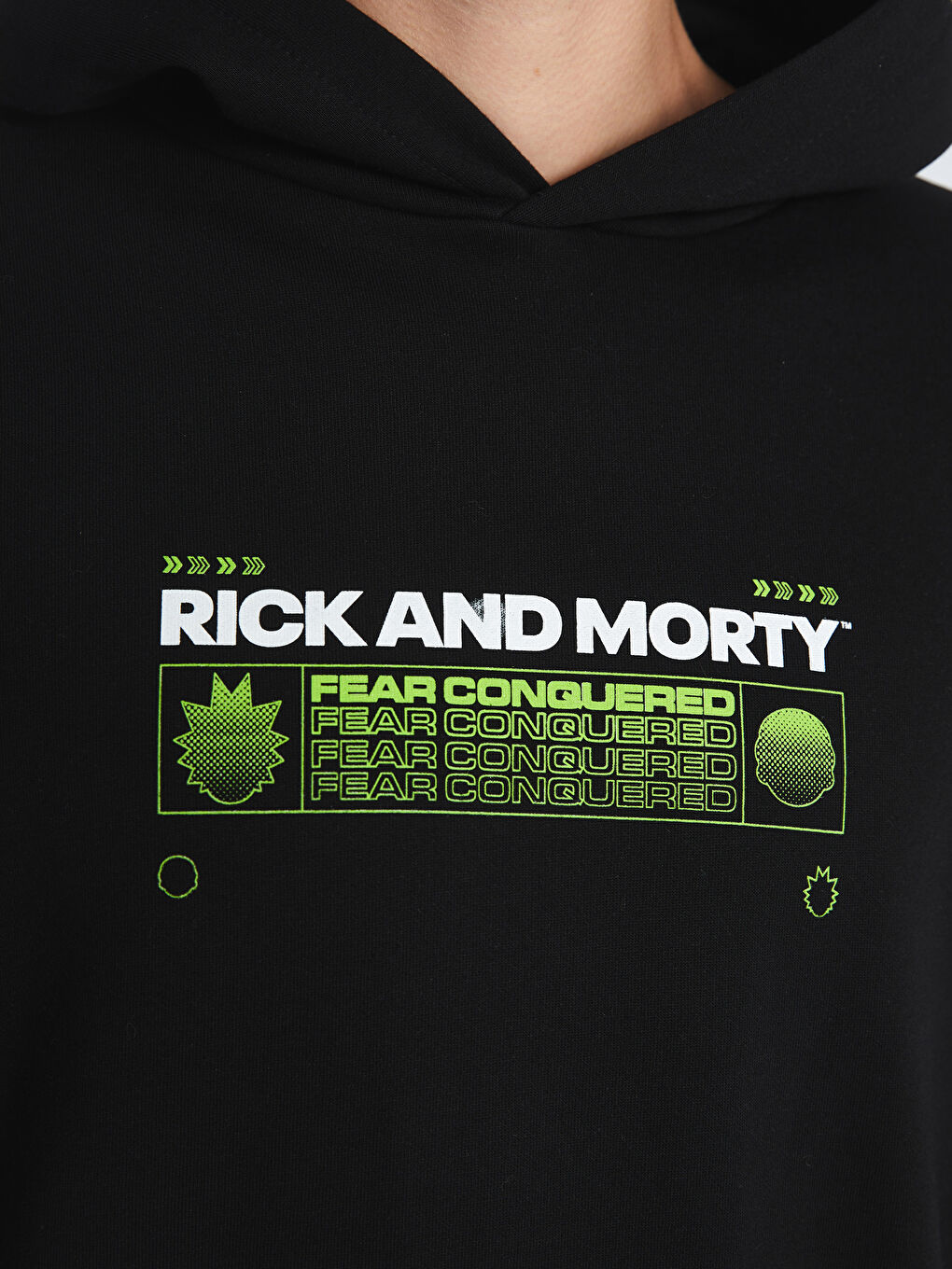 LCW Casual Yeni Siyah Uzun Kollu Rick and Morty Baskılı Erkek Hoodie - 3