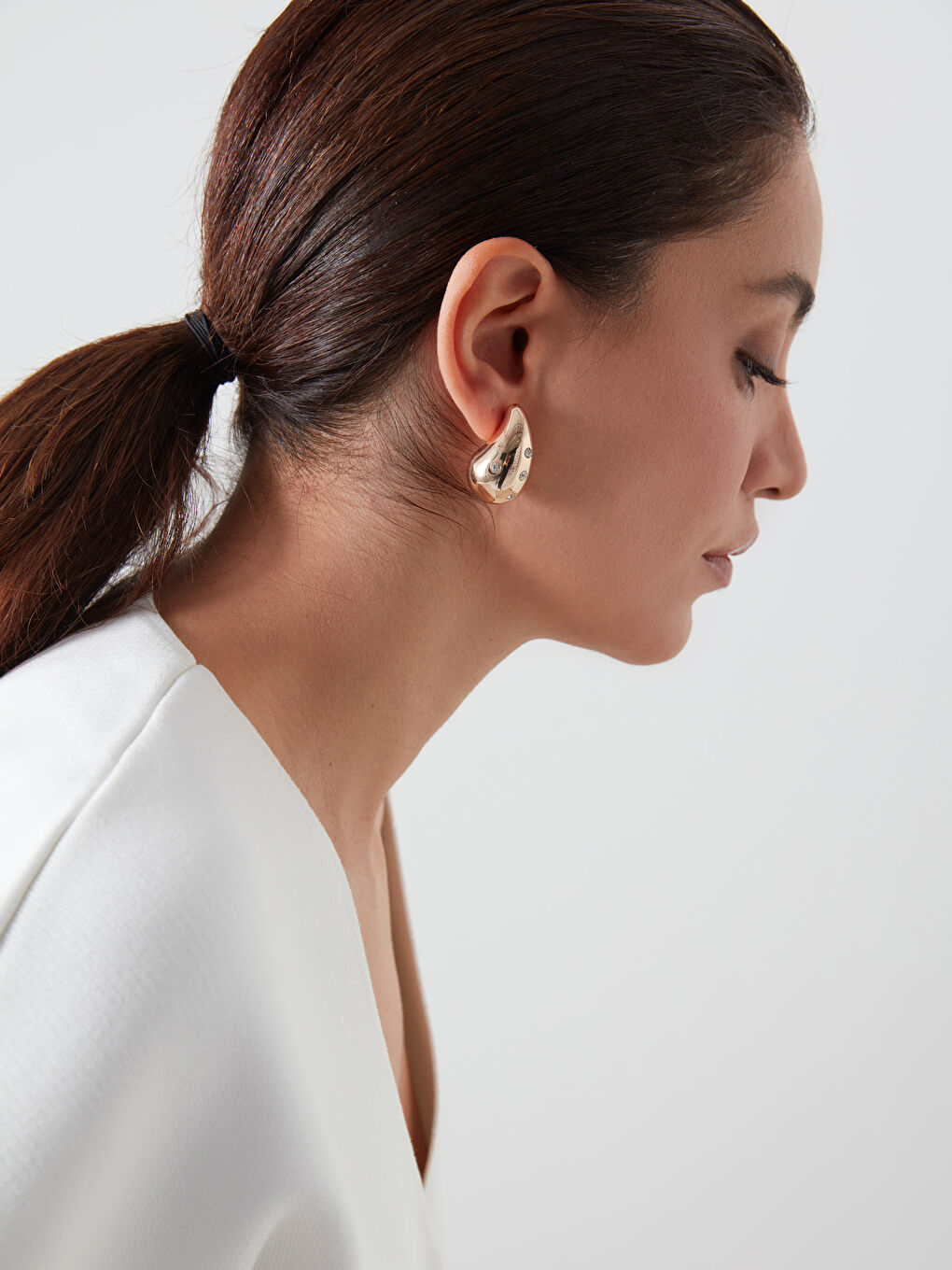 Sarı Damla Figürlü Kadın Küpe-1