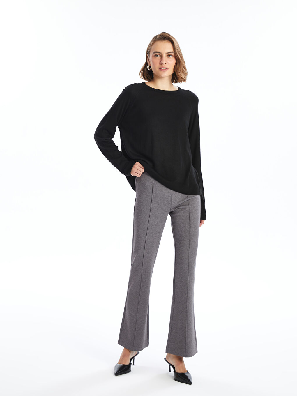 LCWAIKIKI Classic Extra Slim Fit Flared Women's Trousers -W4DI49Z8-L8N