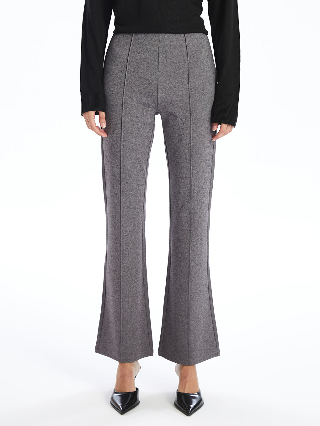 LCWAIKIKI Classic Extra Slim Fit Flared Women's Trousers -W4DI49Z8-L8N