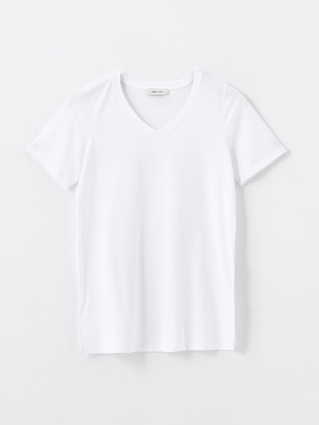 تي شيرت نسائي سادة بفتحة رقبة على شكل حرف V وأكمام قصيرة-4