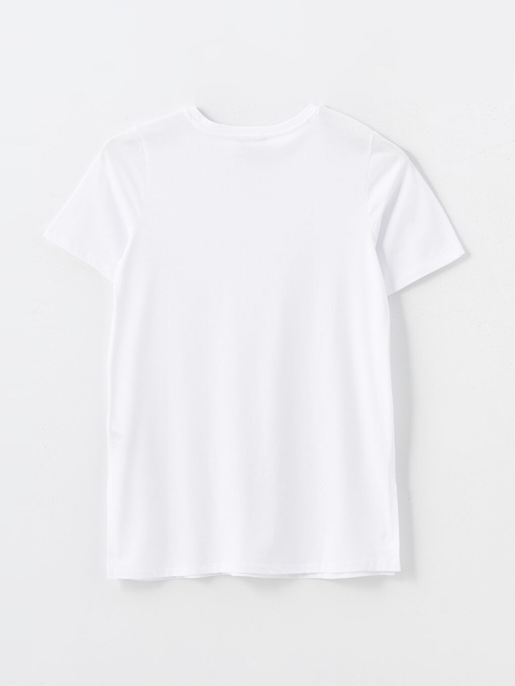 تي شيرت نسائي سادة بفتحة رقبة على شكل حرف V وأكمام قصيرة-6