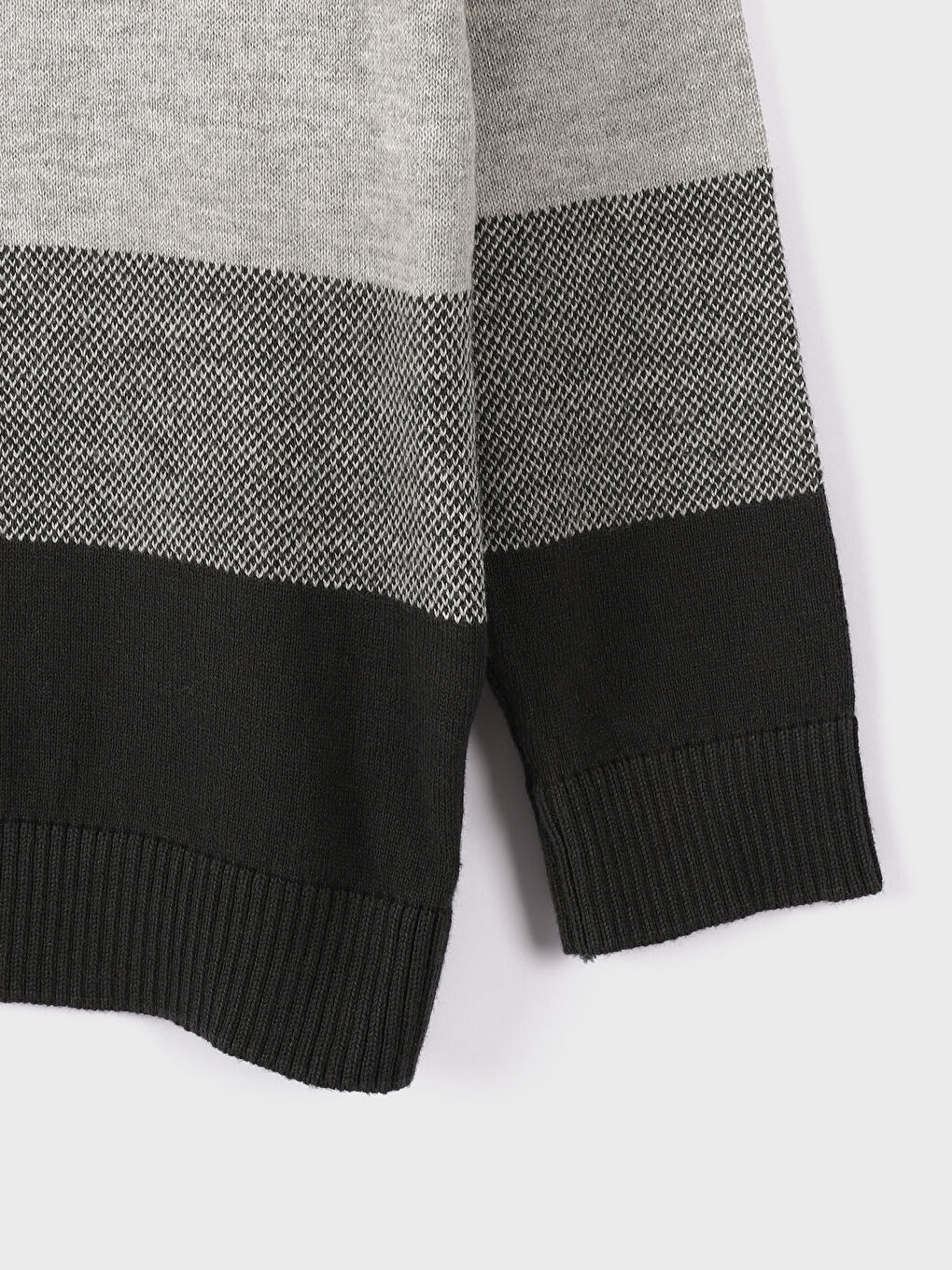 LCW Kids Crew Neck Color Block Boys Knitwear Sweater -W4DO11Z4-LKF