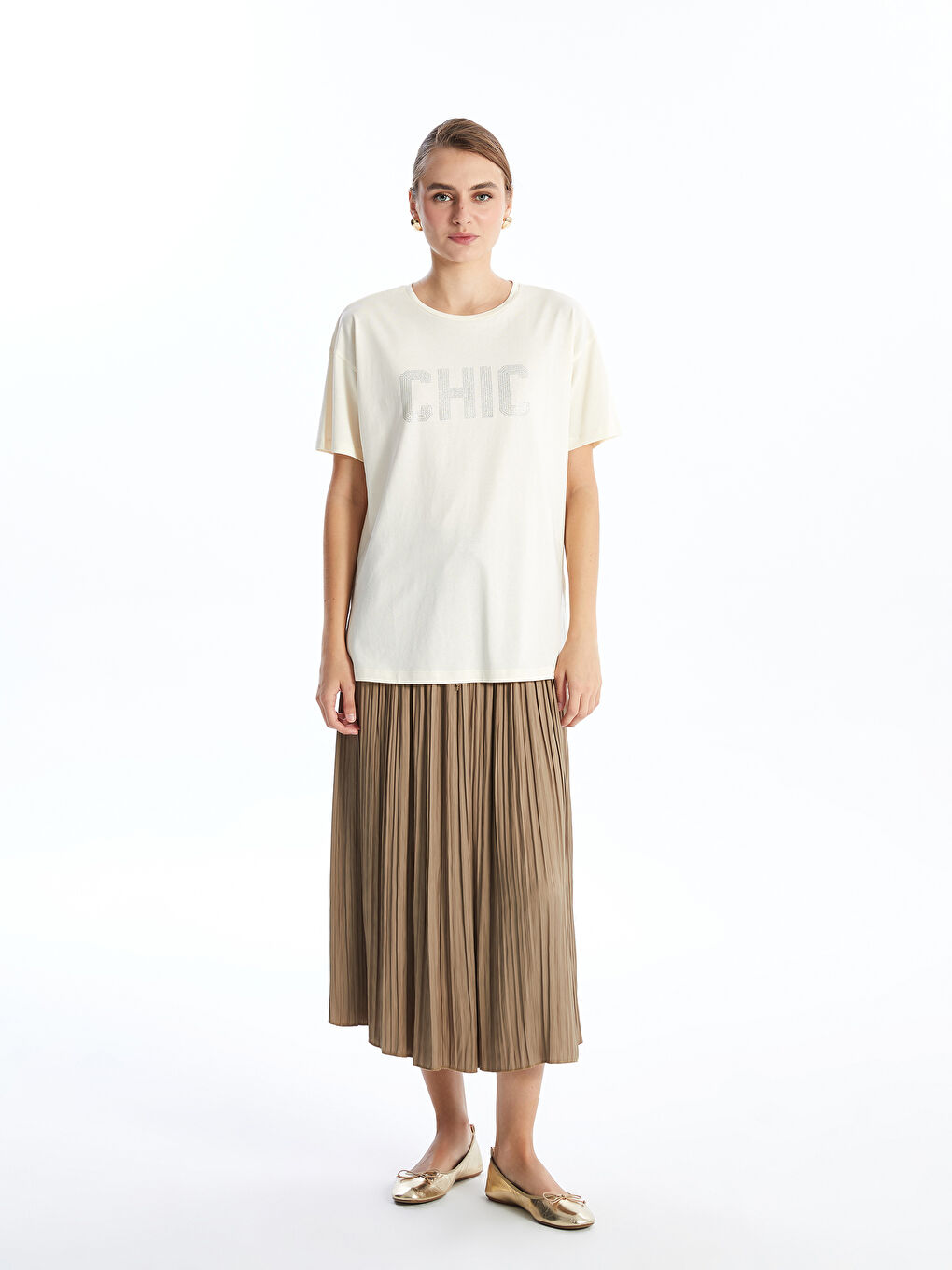 تيشيرت مطبوع بياقة دائرية للسيدات-1