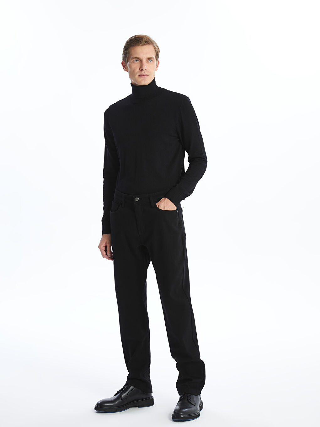 Standard Fit Men's Chino Trousers