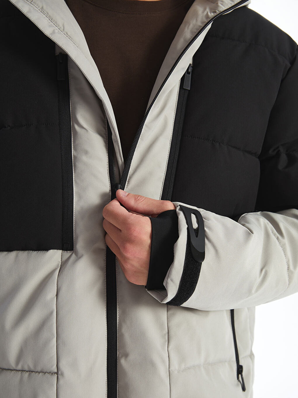 Standard Pattern Hooded Men's Ski Jacket -W4DQ17Z8-T6R