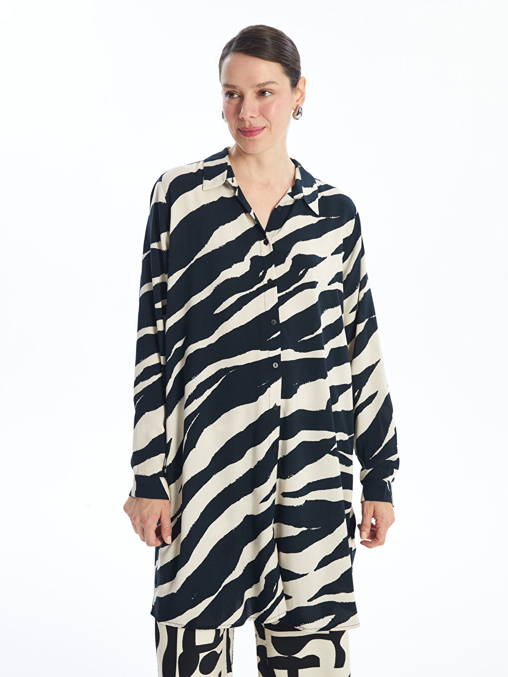 LCWAIKIKI Classic Patterned Women's Shirt Tunic -W4DS49Z8-F9C