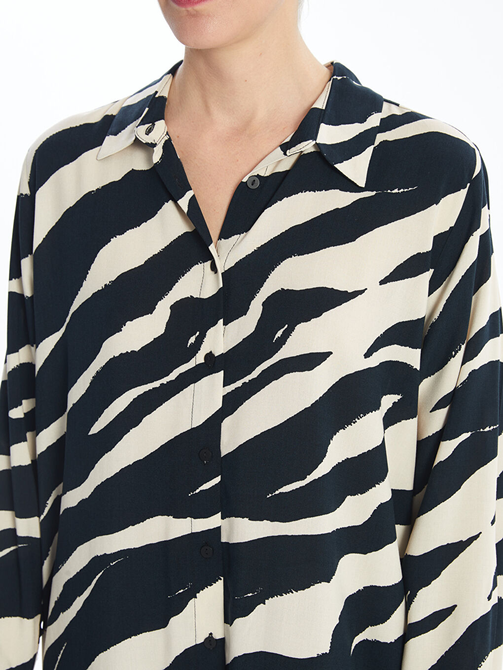 LCWAIKIKI Classic Patterned Women's Shirt Tunic -W4DS49Z8-F9C