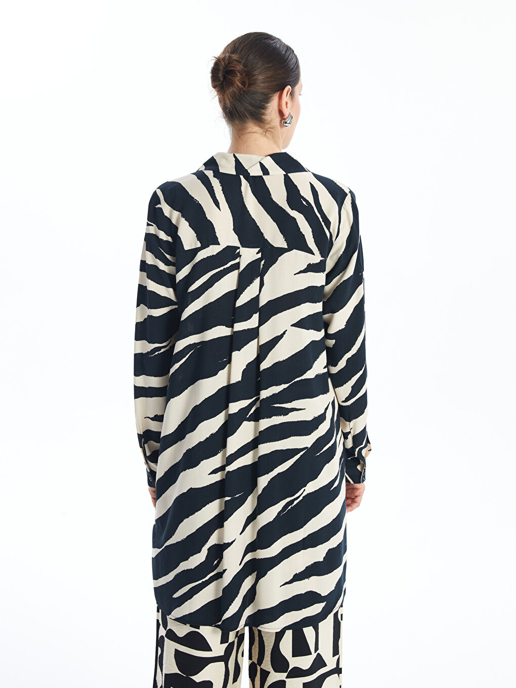 LCWAIKIKI Classic Patterned Women's Shirt Tunic -W4DS49Z8-F9C