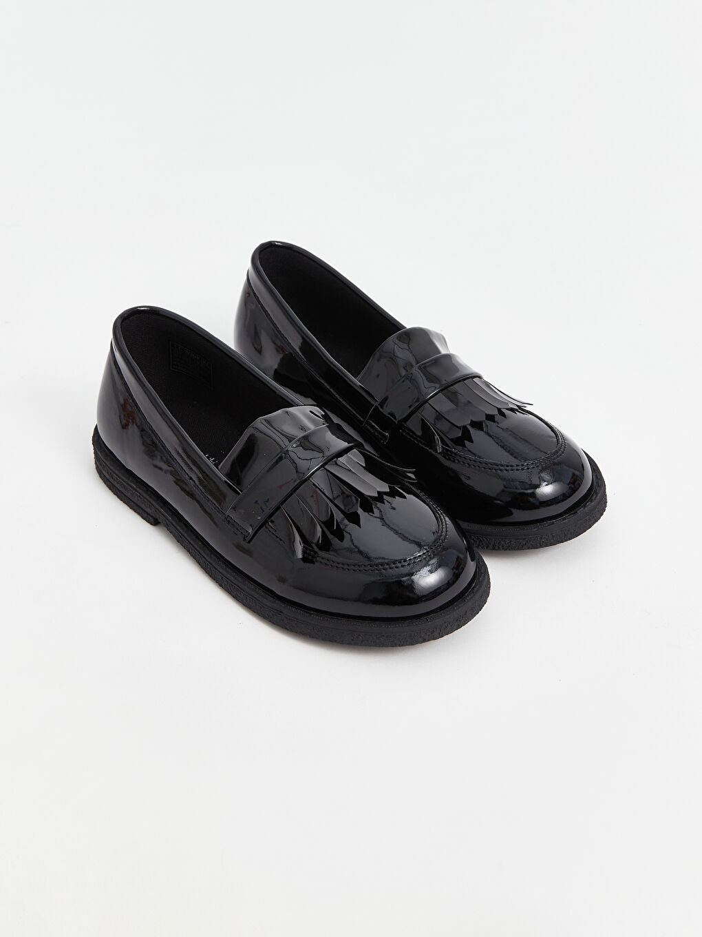 თასმებით გაფორმებული გოგონებისთვის ლოფერის ფეხსაცმელი