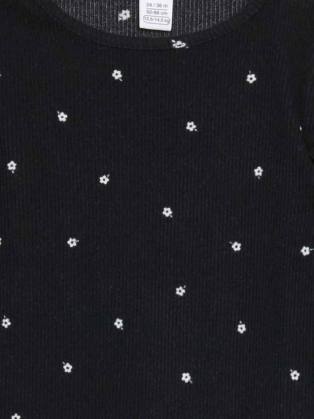 Siyah Bisiklet Yaka Çiçekli Kız Çocuk Tişört-2