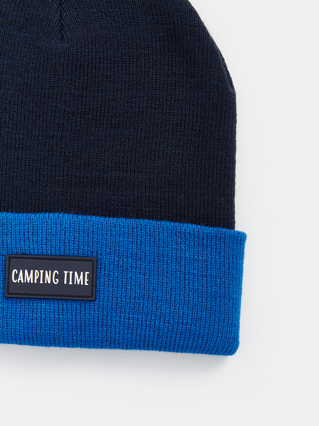 Кестеленген ұлдың береті-1