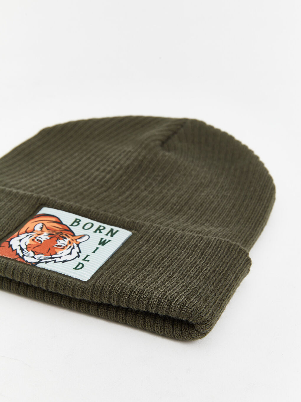 قبعة صغيرة تريكو مطرزة للرجال-1