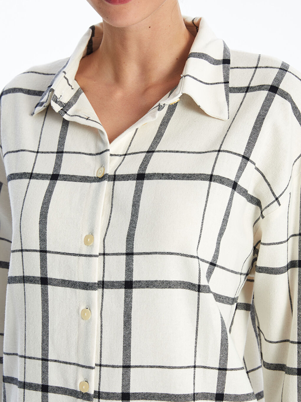 Plaid Oversize Women's Flannel Shirt-2