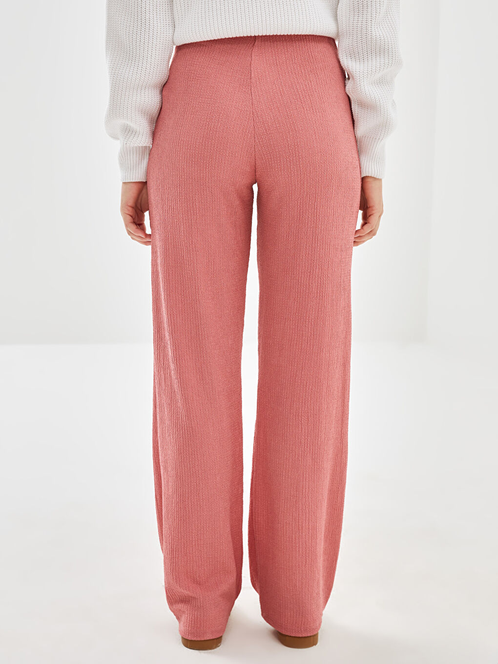 Standard Fit Textured Women's Trousers-3