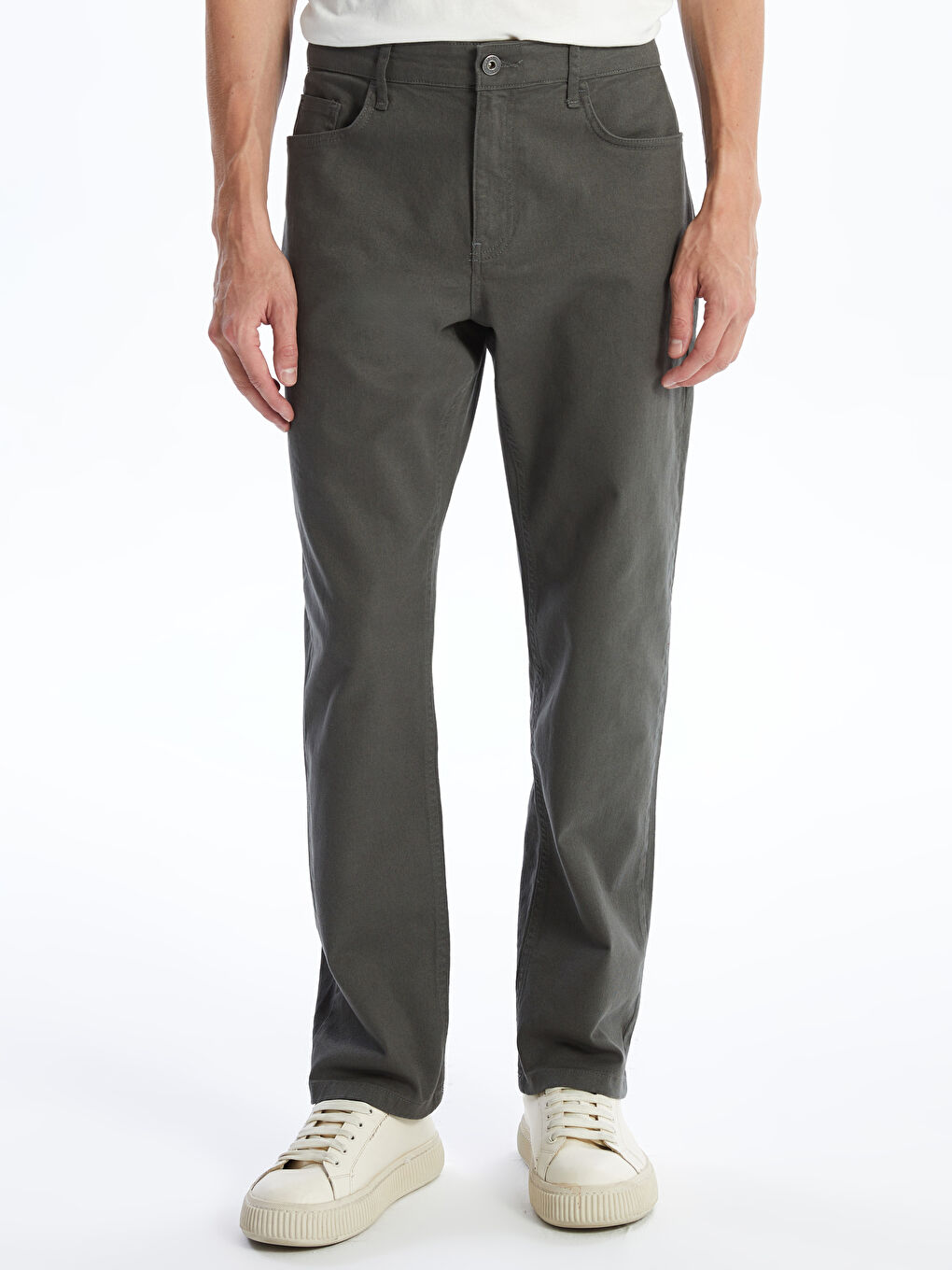 LCWAIKIKI Basic Mat Yeşil Standart Kalıp Gabardin Erkek Chino Pantolon - 1