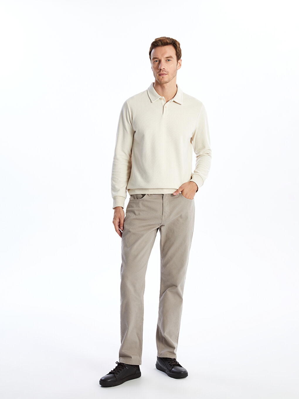 LCWAIKIKI Basic Bej Standart Kalıp Gabardin Erkek Chino Pantolon