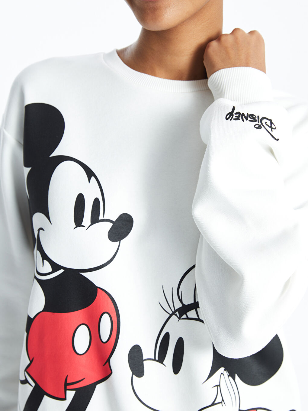 XSIDE Ekru Bisiklet Yaka Mickey ve Minnie Mouse Baskılı Oversize Kadın Kalın Sweatshirt - 2