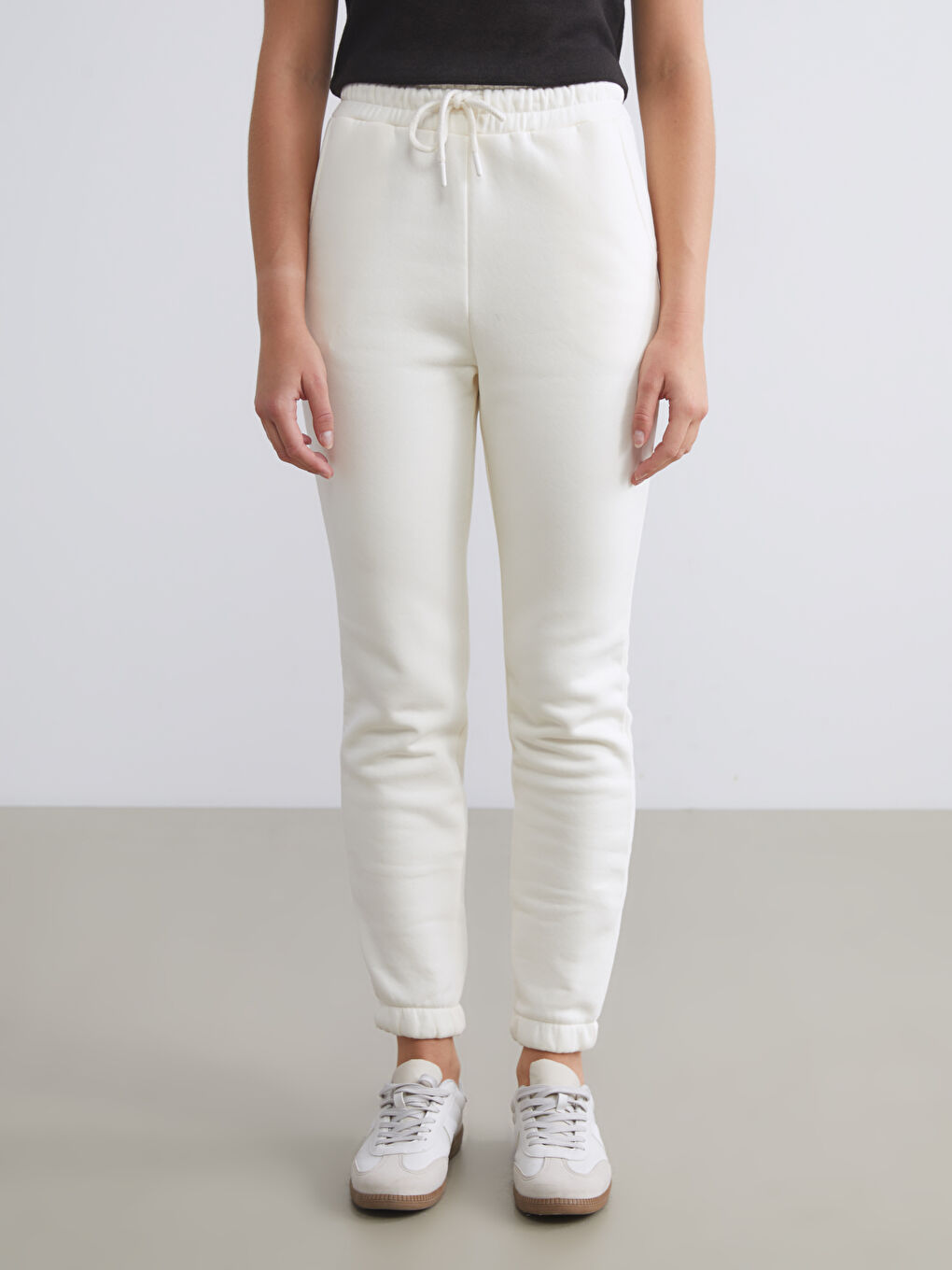 بنطلون رياضي تخين بخصر مرن للسيدات-1