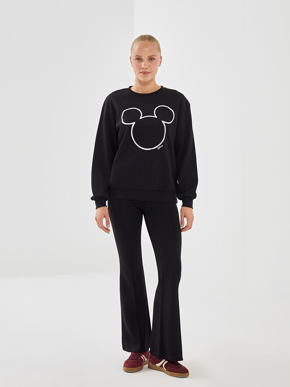 XSIDE Siyah Bisiklet Yaka Mickey Mouse Baskılı Oversize Kadın Kalın Sweatshirt - 1