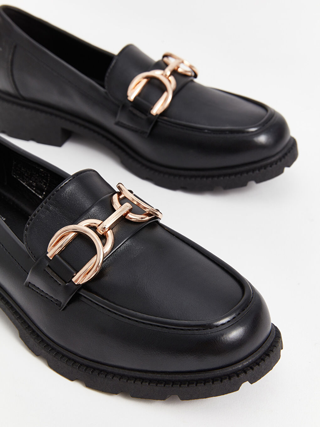 Pantofi Mocasini din Piele Ecologică cu Detalii Metalice pentru Femei-2