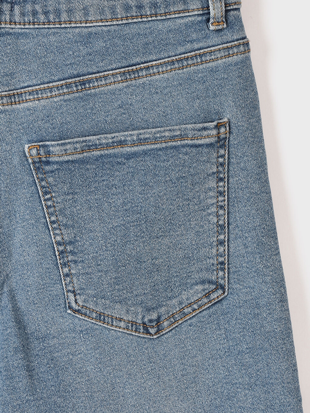 Mom Fit Pocket Detailed Women's Jeans-1