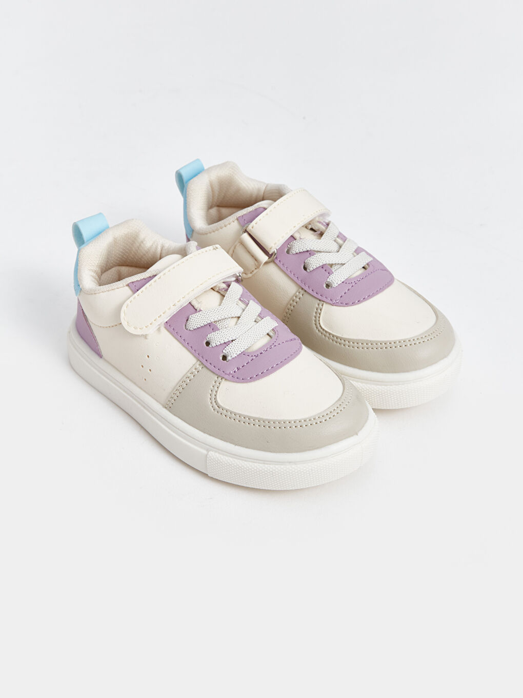 Bej Bağcık ve Cırt Cırtlı Kız Bebek Spor Ayakkabı