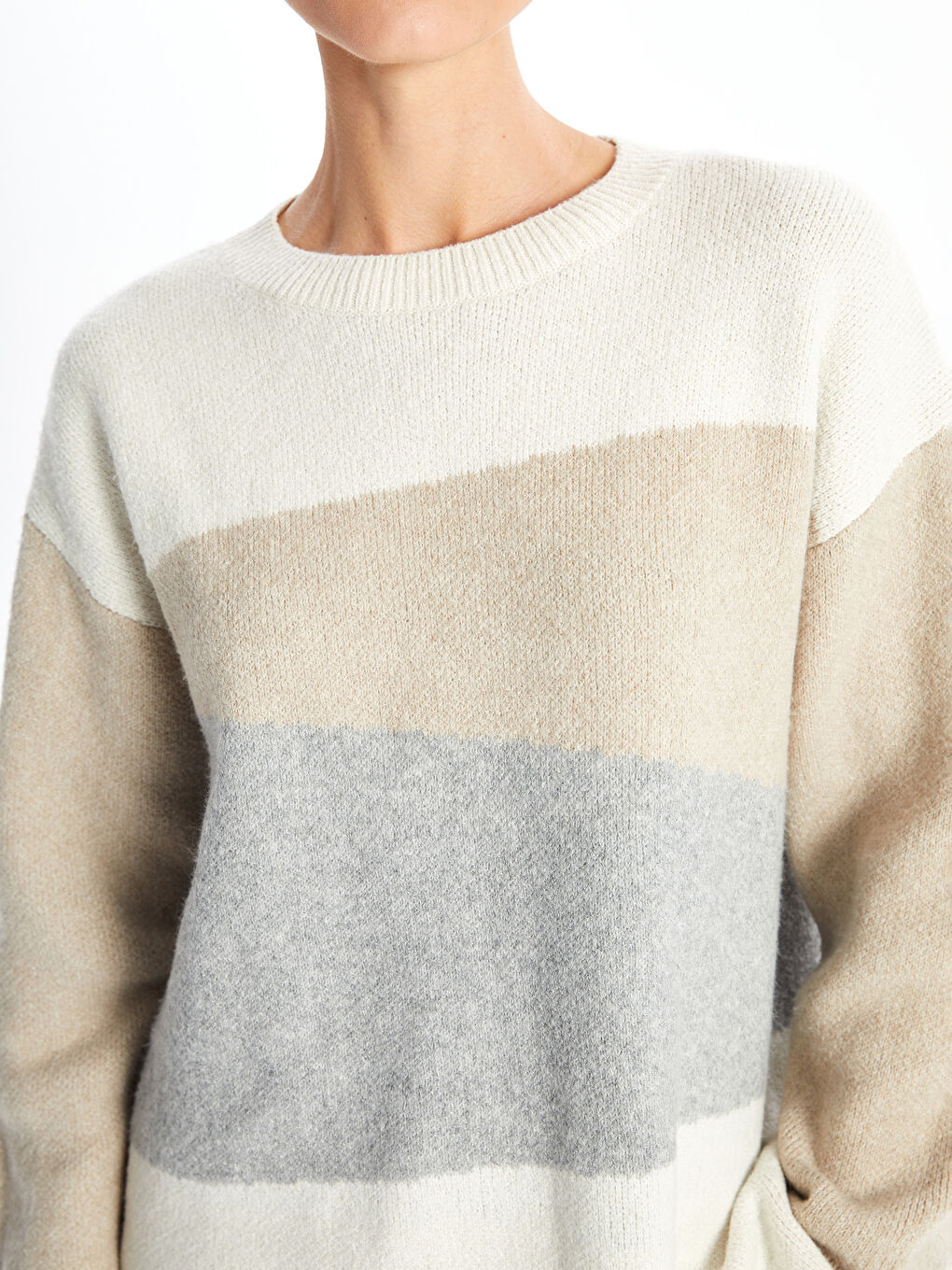 Crew Neck Color Block Women's Knitwear Sweater-2