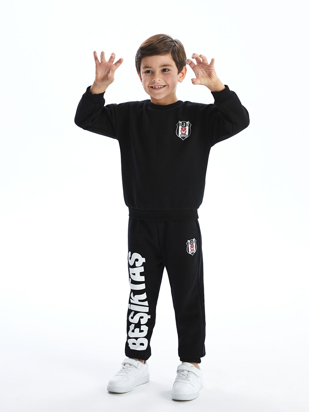 LCW Kids Siyah Bisiklet Yaka Beşiktaş Baskılı Erkek Çocuk Sweatshirt - 1