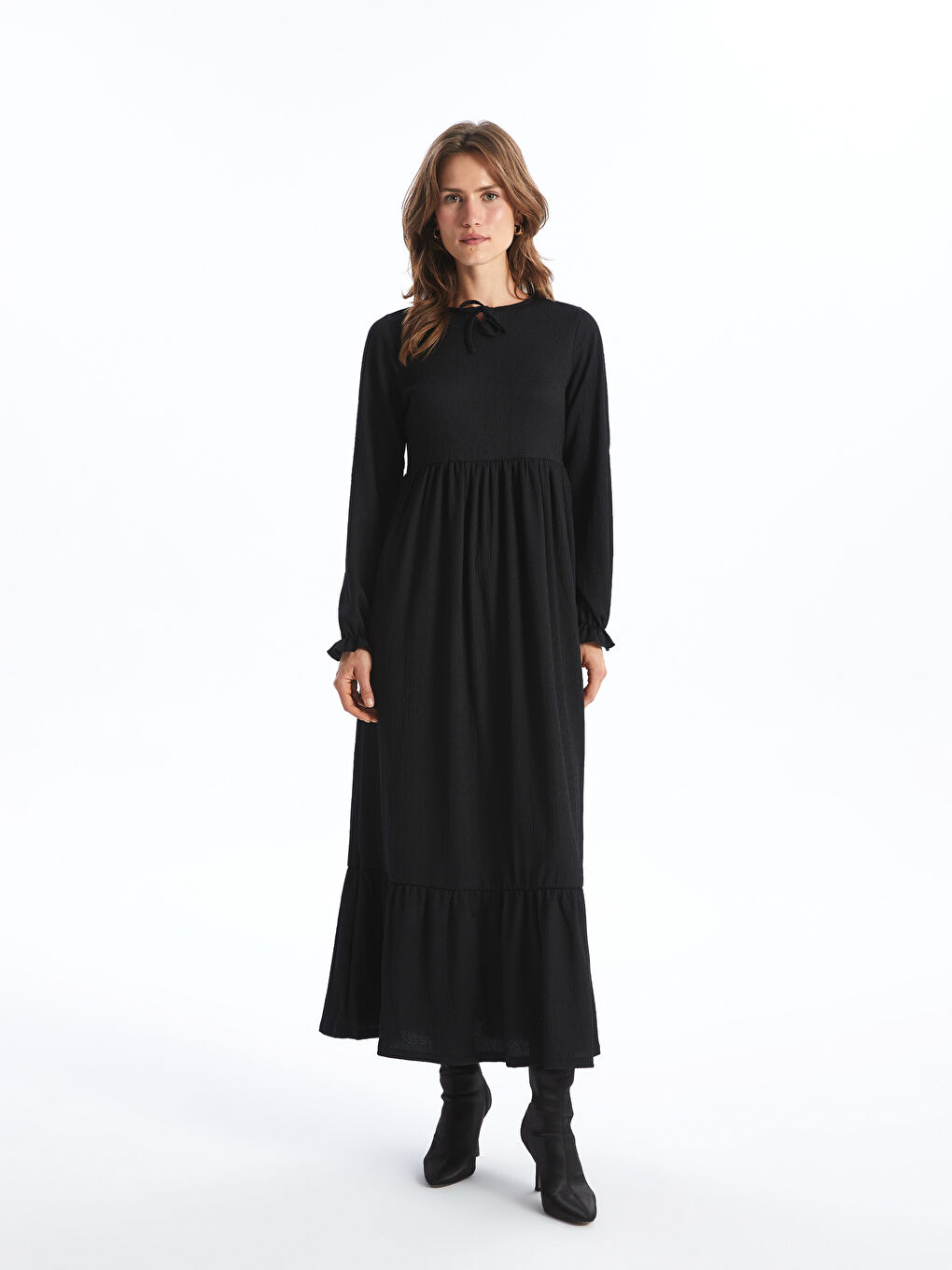 فستان للسيدات بياقة مربوطة ومزخرف