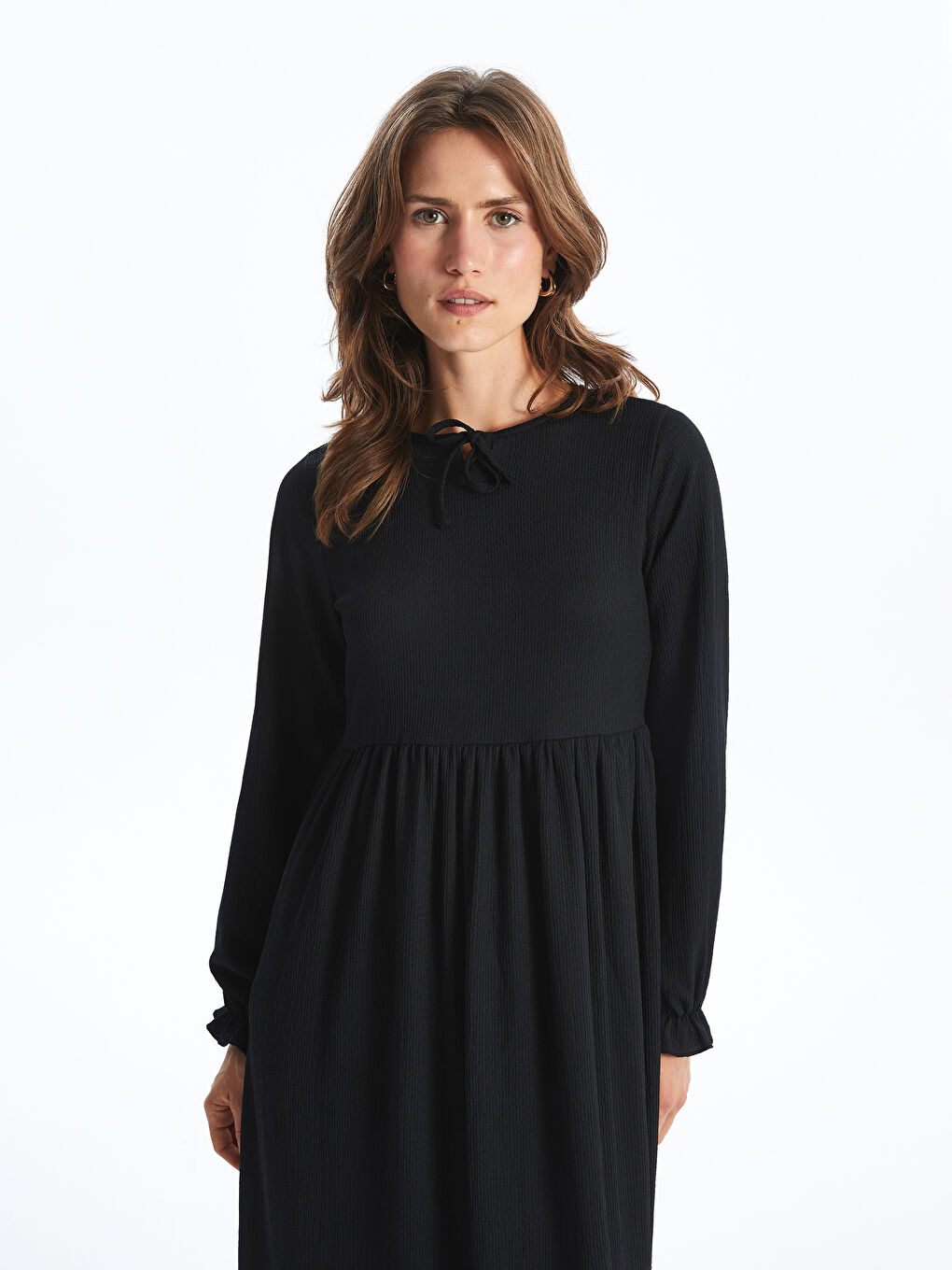 فستان للسيدات بياقة مربوطة ومزخرف-1