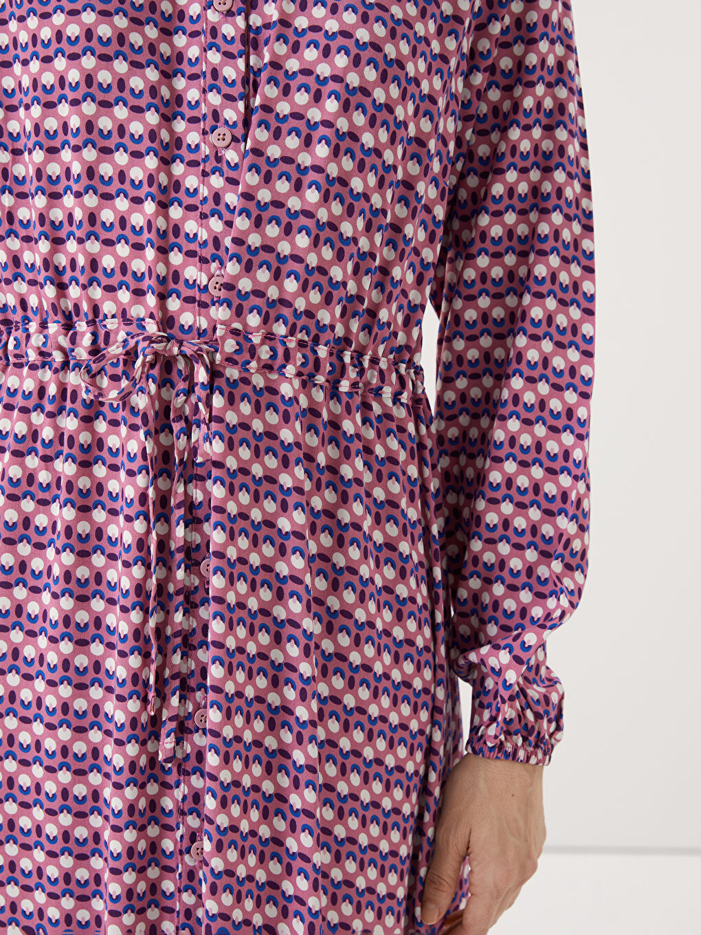 Жіноча візерунчаста сукня з коміром-стійкою-2