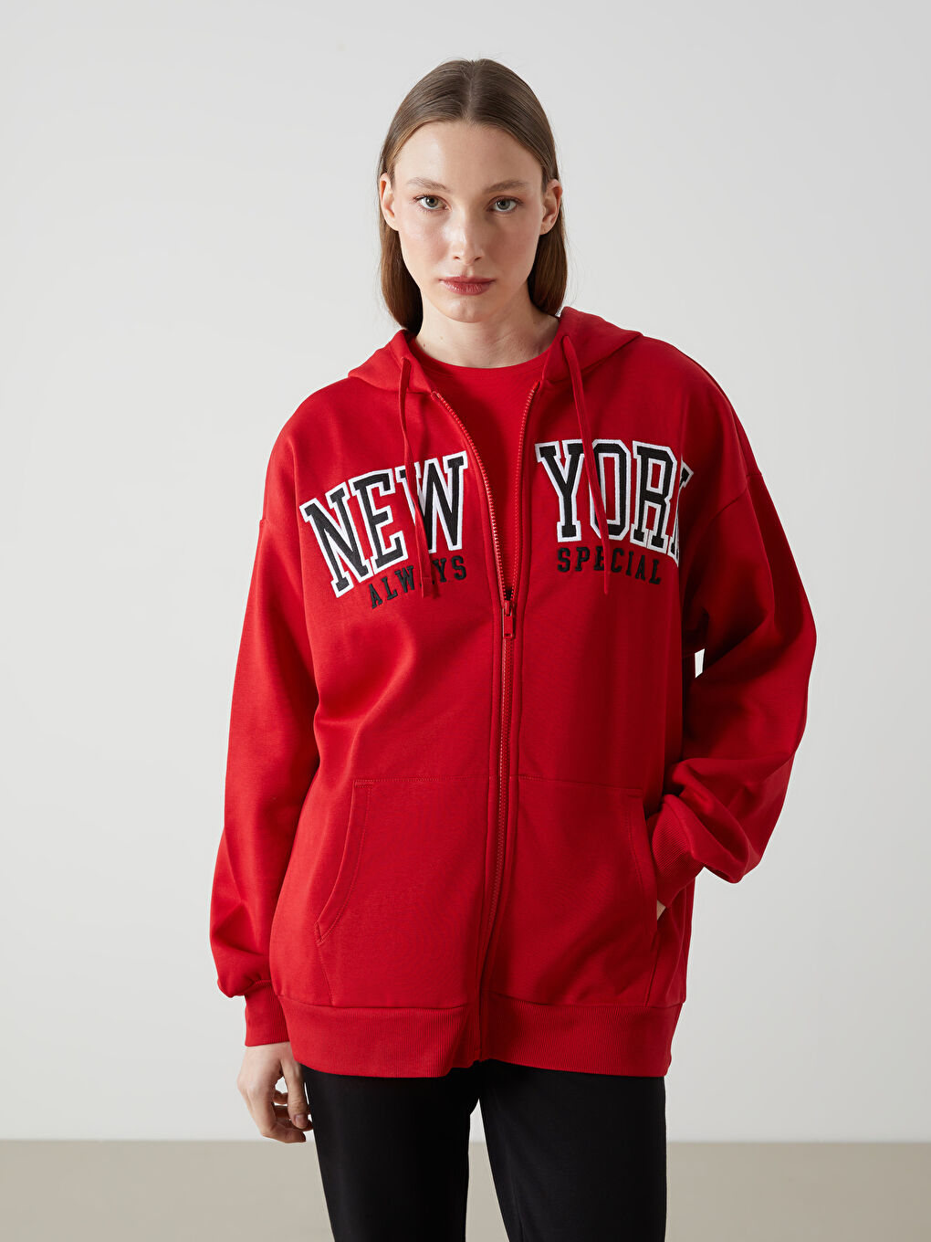 New York Embroidered Women's Thick Zip-Up Sweatshirt