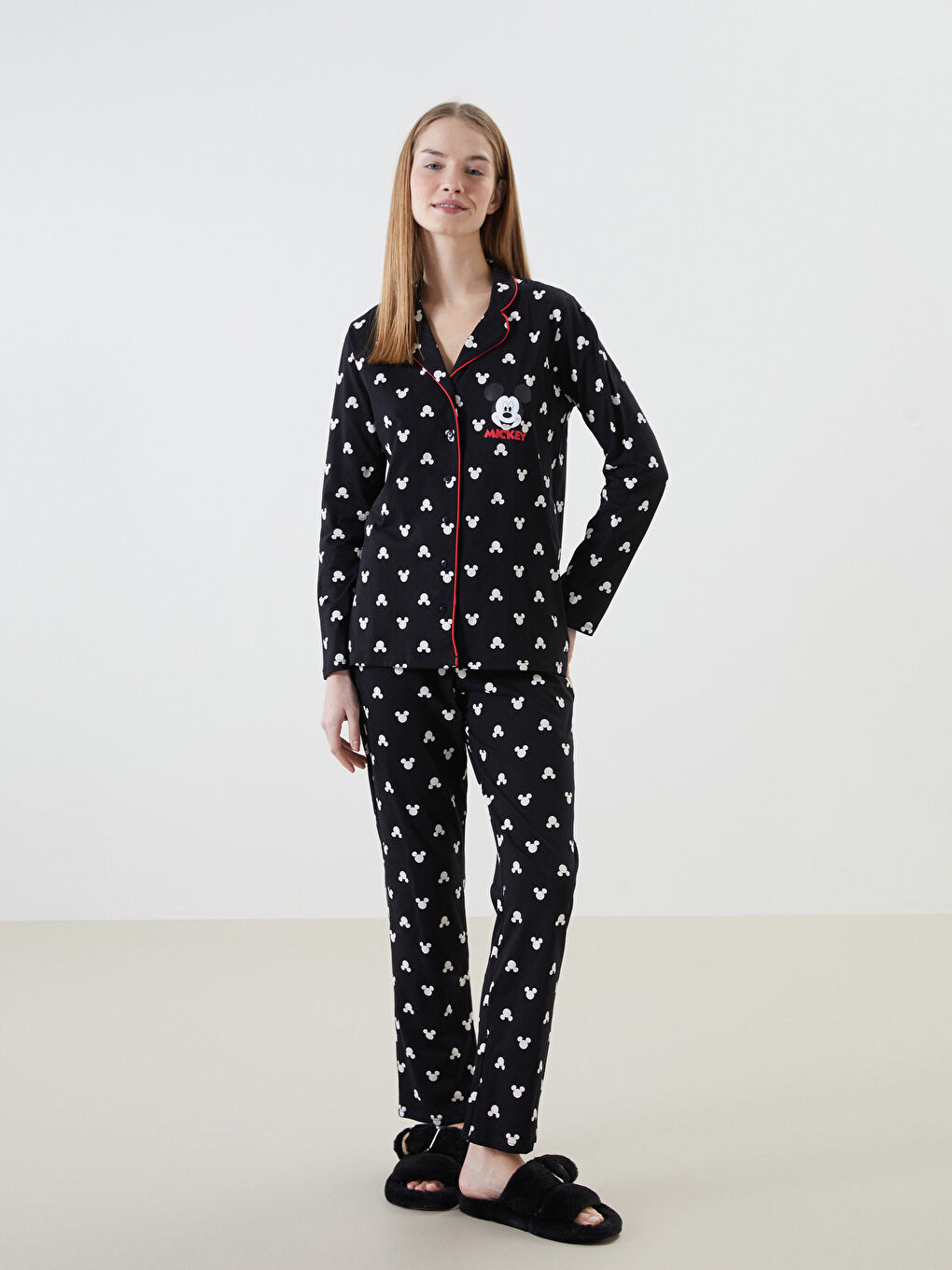 LCW DREAM Siyah Gömlek Yaka Mickey Mouse Baskılı Kadın Pijama Takımı