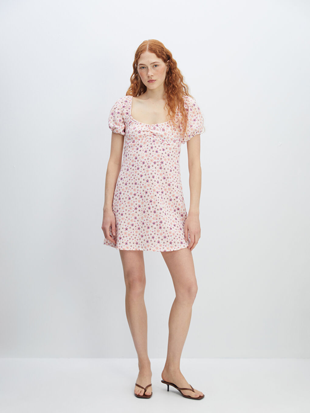 فستان نسائي مزهر بياقة مربعة-1