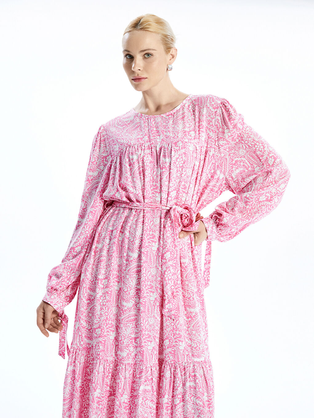 فستان نسائي زهري برقبة دائرية-1