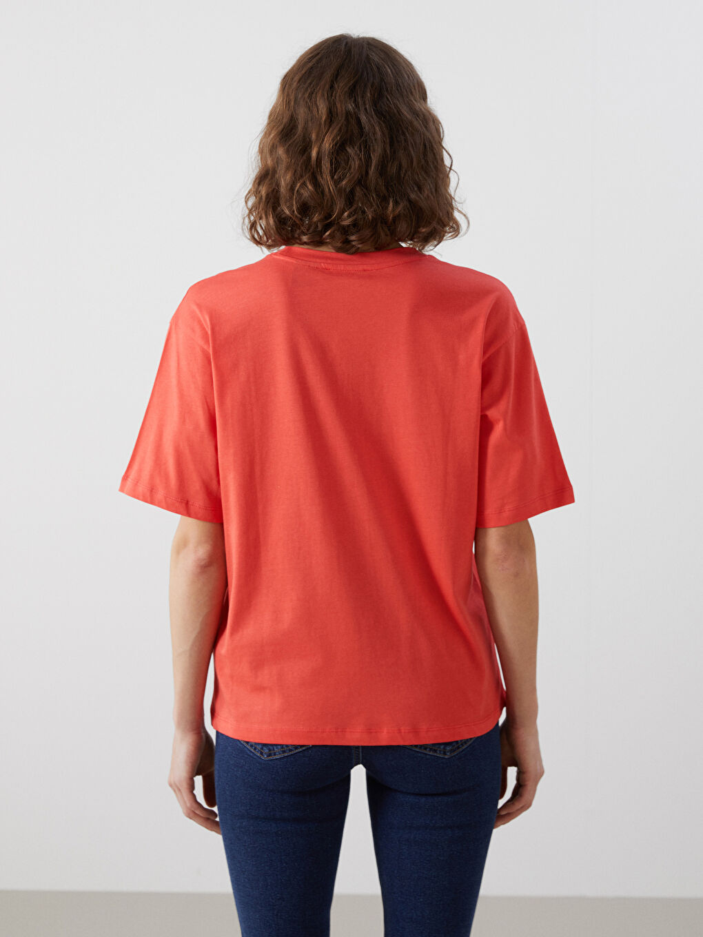 Kırmızı Mickey Mouse Baskılı Oversize Kadın Tişört-3