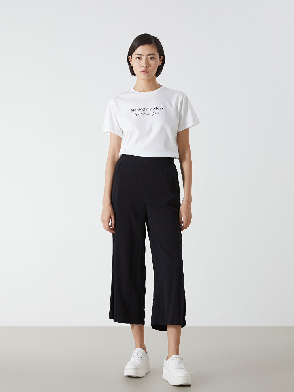 Pantalon Capri Pour Femmes À Taille Élastiquée