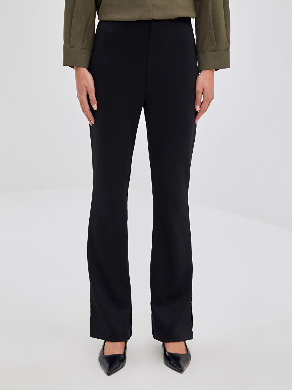LCW Modest Women's Trousers with Elastic Waist and Flared Leg -W4EP34Z8-RQL