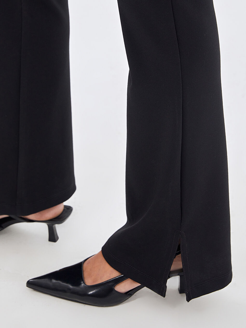 LCW Modest Women's Trousers with Elastic Waist and Flared Leg -W4EP34Z8-RQL