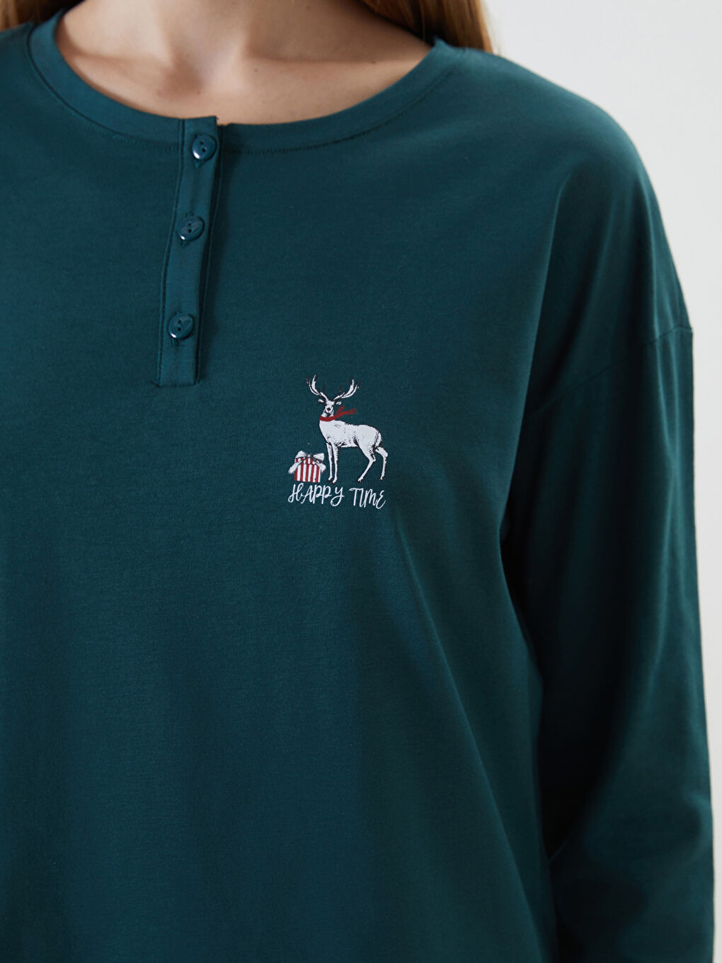 Ekru Bisiklet Yaka Yılbaşı Temalı Kadın Pijama Takımı-2