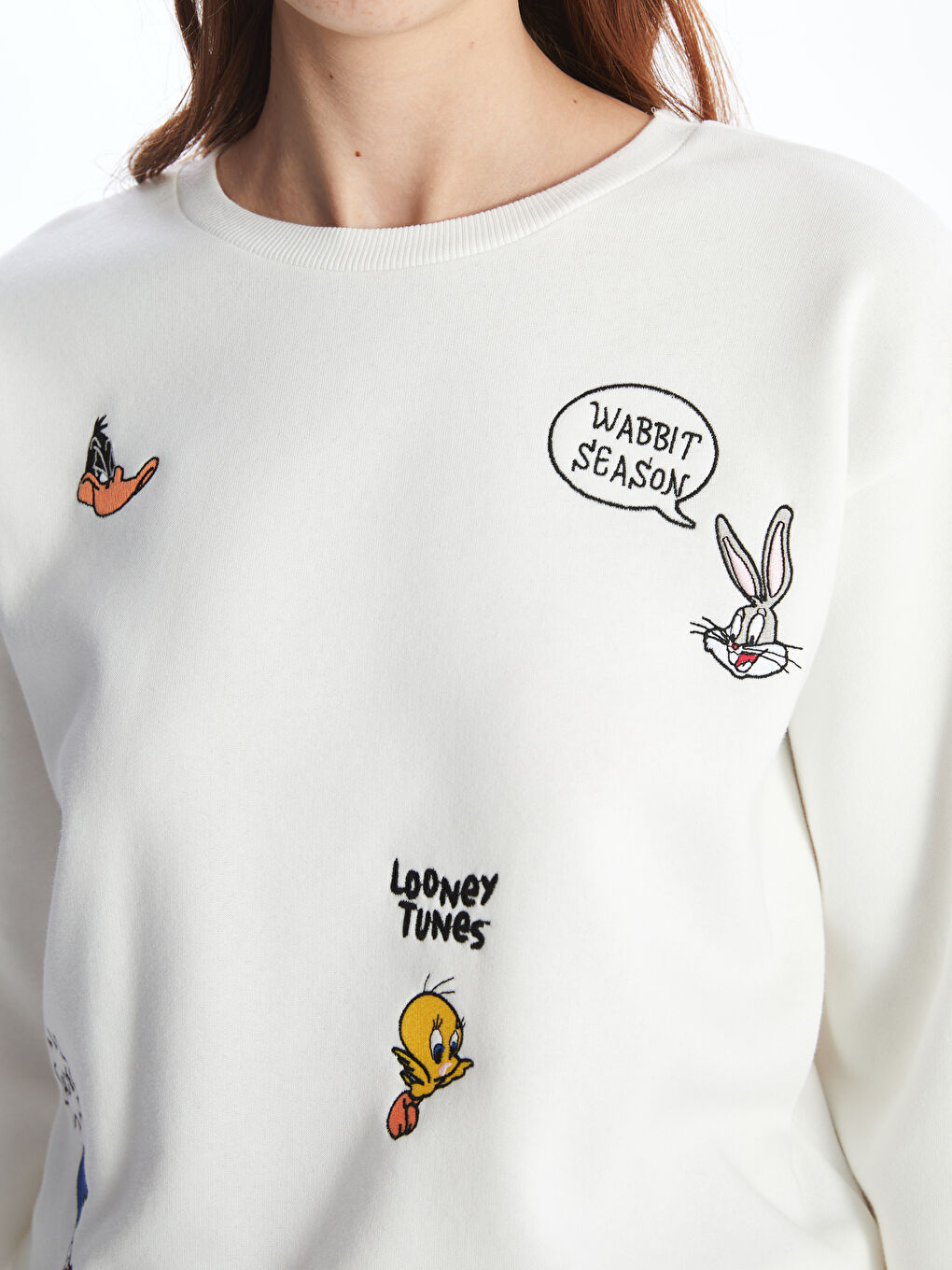 XSIDE Ekru Bisiklet Yaka Bugs Bunny Baskılı Oversize Kadın Kalın Sweatshirt - 2